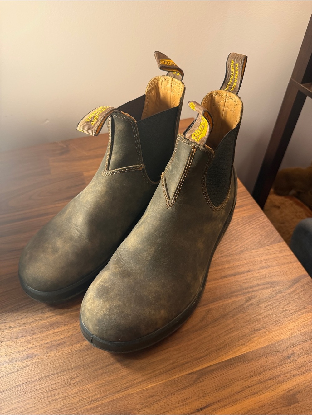 Blundstone #2056 All-Terrain Rustic Brown Chelsea Boots Men’s 7.5